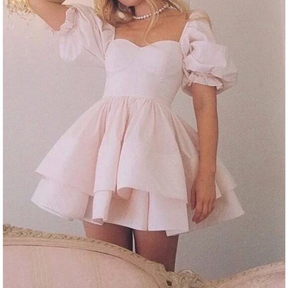 Selkie Dresses & Skirts - SELKIE Sz XXL Lickety Split Vacation Dress Pale Pink Puff Mini NWT